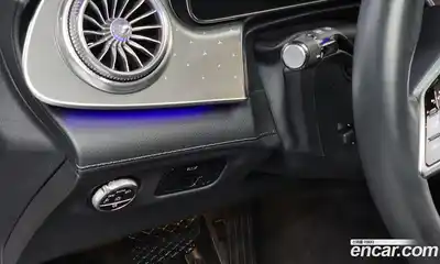 Mercedes-Benz EQE 2023 0.3 Автомат в Москве № 161481, миниатюра 2