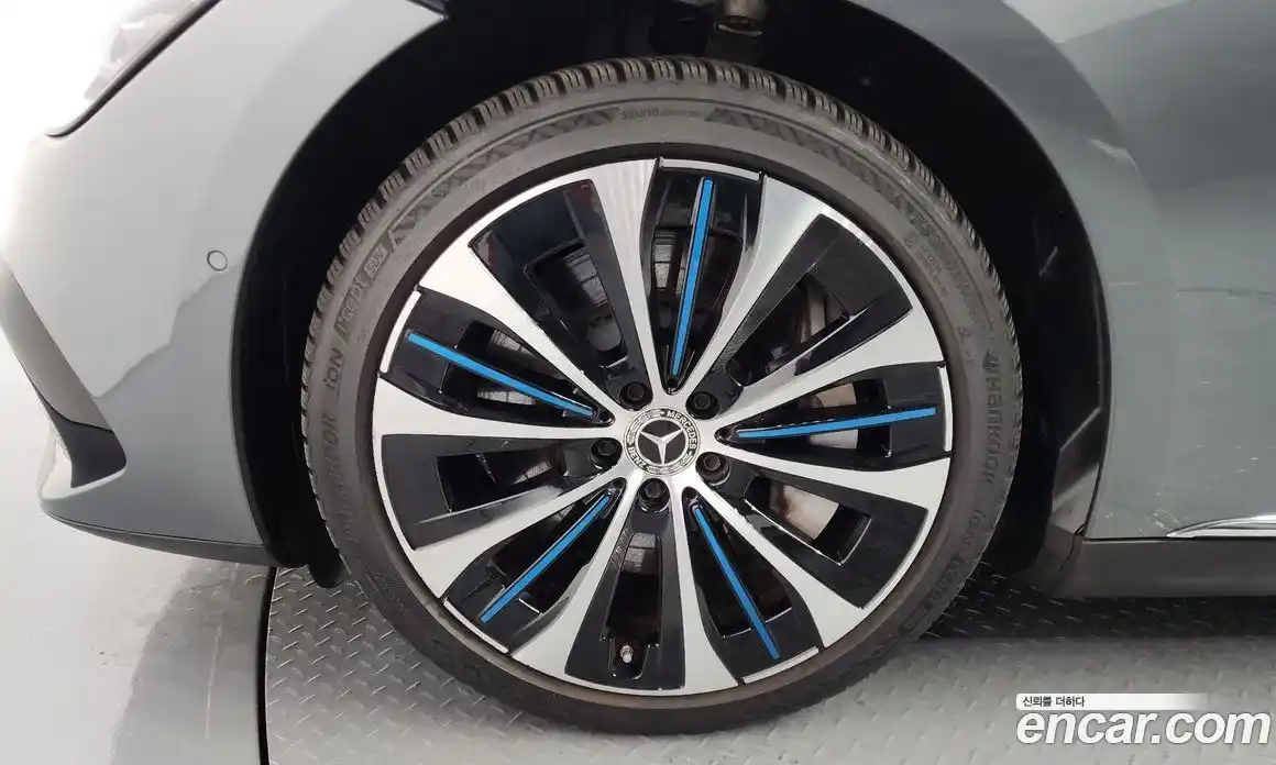 Mercedes-Benz EQE 2023 0.3 Автомат в Москве № 161481, фото 9