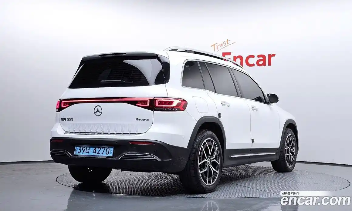 Mercedes-Benz EQB 2023 0.2 Автомат в Москве № 161960, фото 14