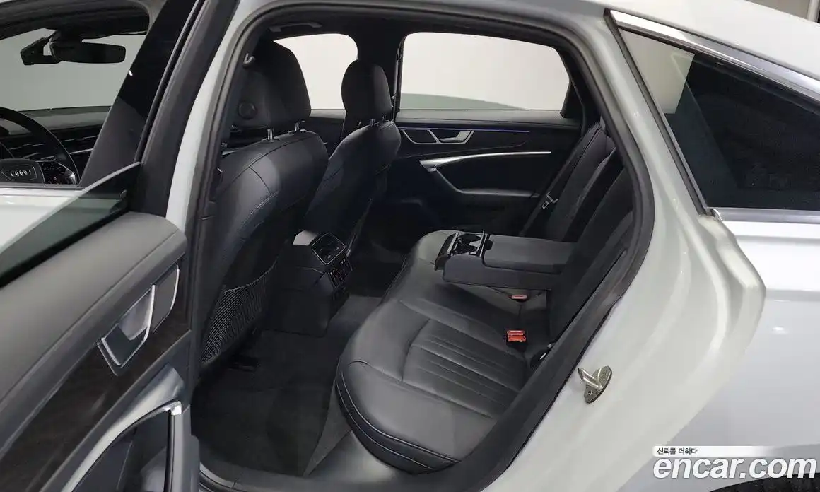 Audi A6 2023 2.0 Автомат в Москве № 162346, фото 20