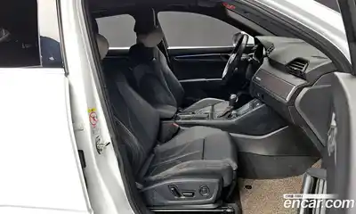 Audi Q3 2023 2.0 Автомат в Москве № 162602, миниатюра 2