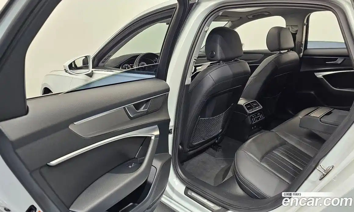 Audi A6 2021 2.0 Автомат в Москве № 163527, фото 15