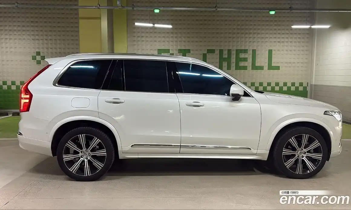 Volvo XC90 2024 2.0 Автомат в Москве № 164771, фото 3