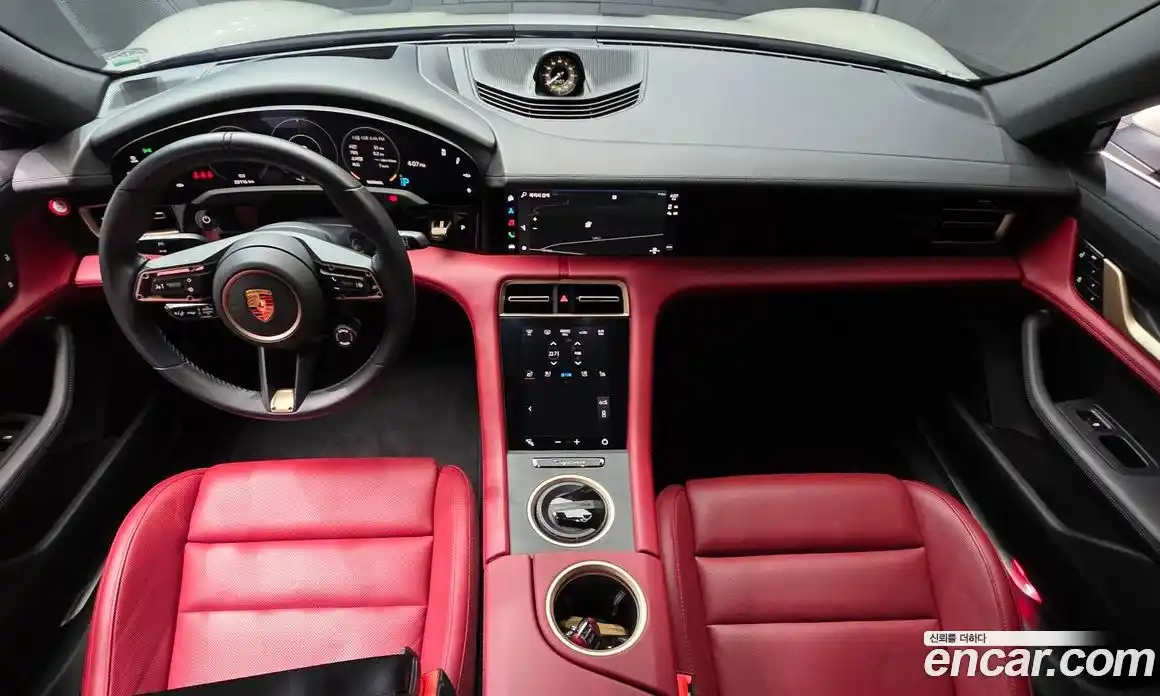 Porsche Taycan 2024 0.1 Автомат в Москве № 165077, фото 4