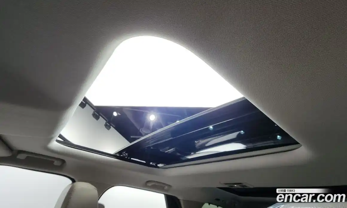 Land Rover Discovery 2018 2.0 Автомат в Москве № 166183, фото 18