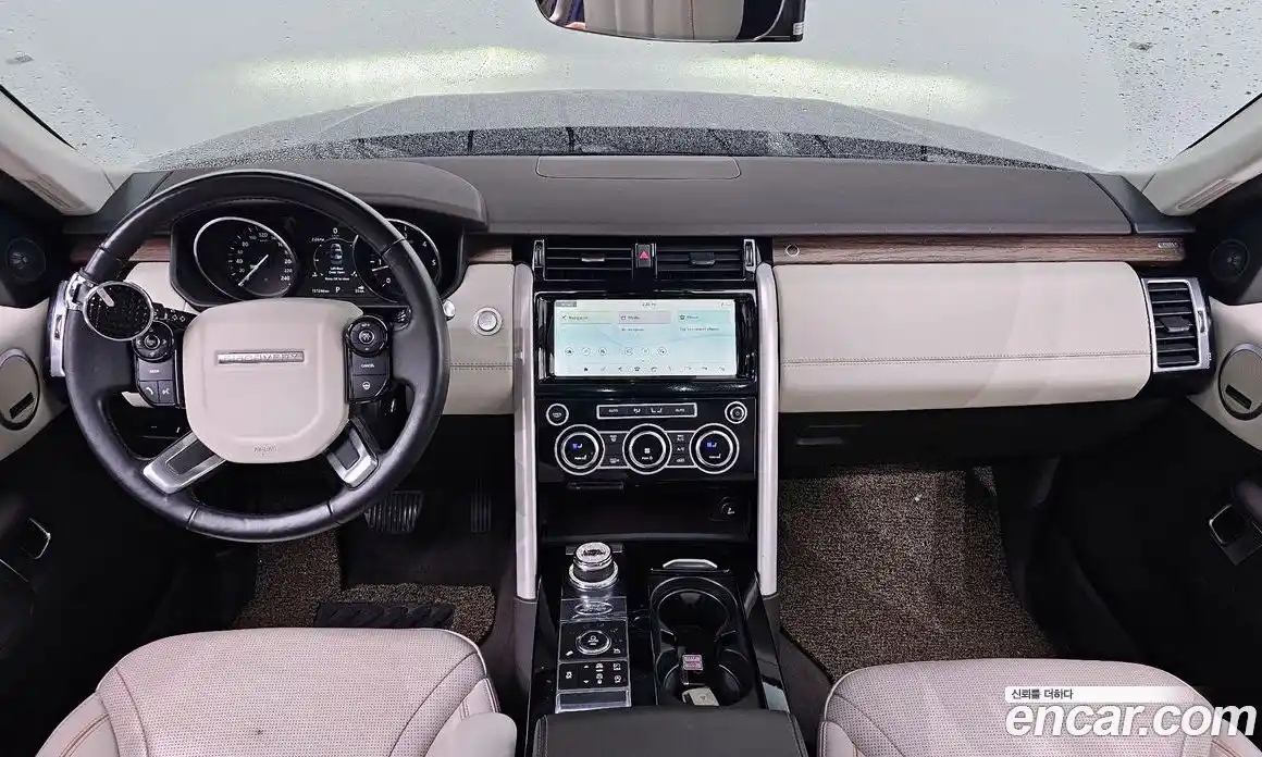 Land Rover Discovery 2017 3.0 Автомат в Москве № 166699, фото 1