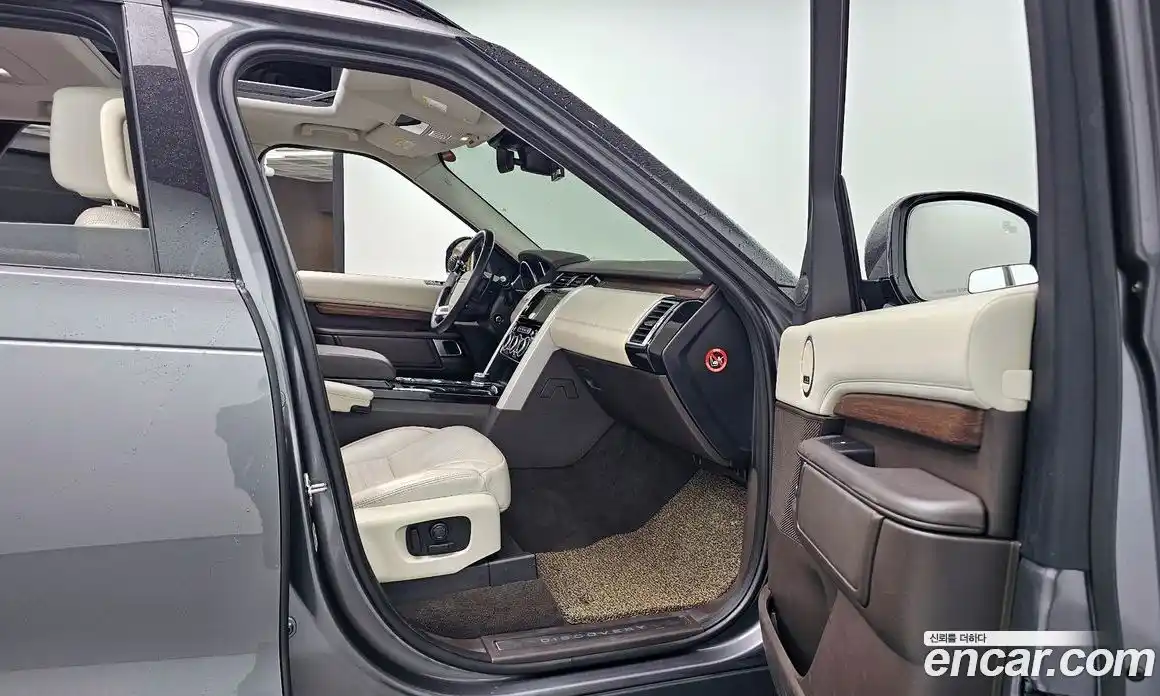 Land Rover Discovery 2017 3.0 Автомат в Москве № 166699, фото 13