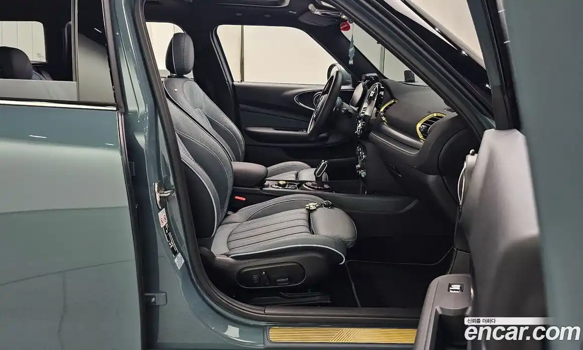 Mini Clubman 2023 2.0 Автомат в Москве № 166965, фото 10