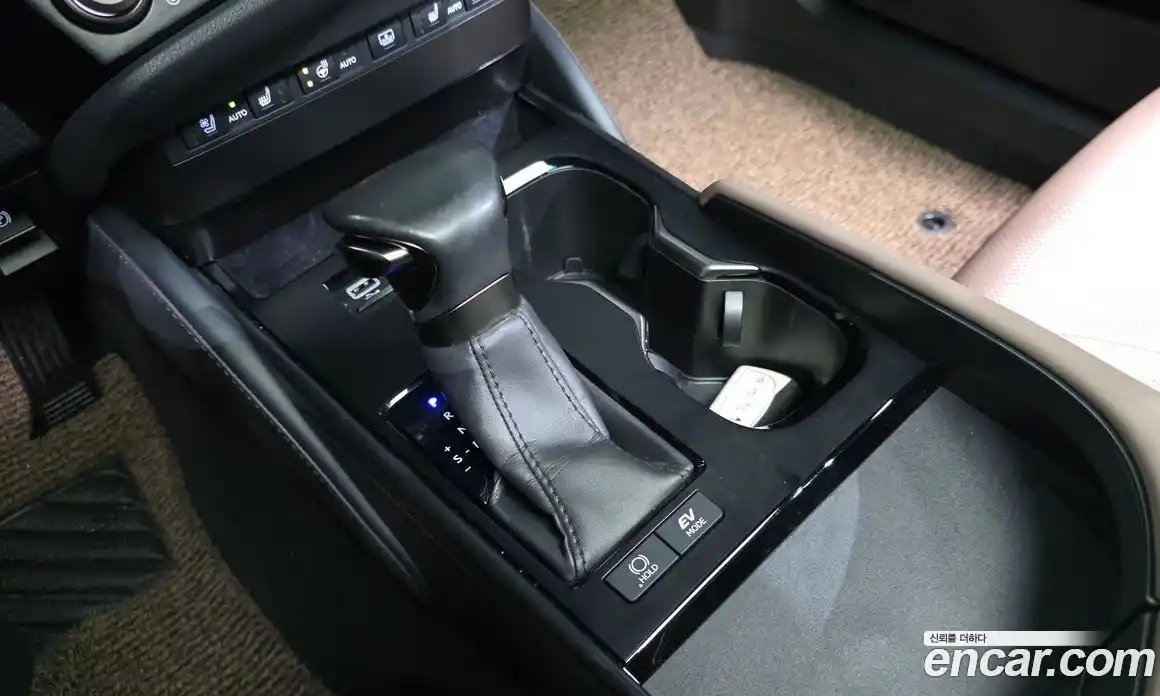 Lexus ES 2023 2.5 Автомат в Москве № 168118, фото 9