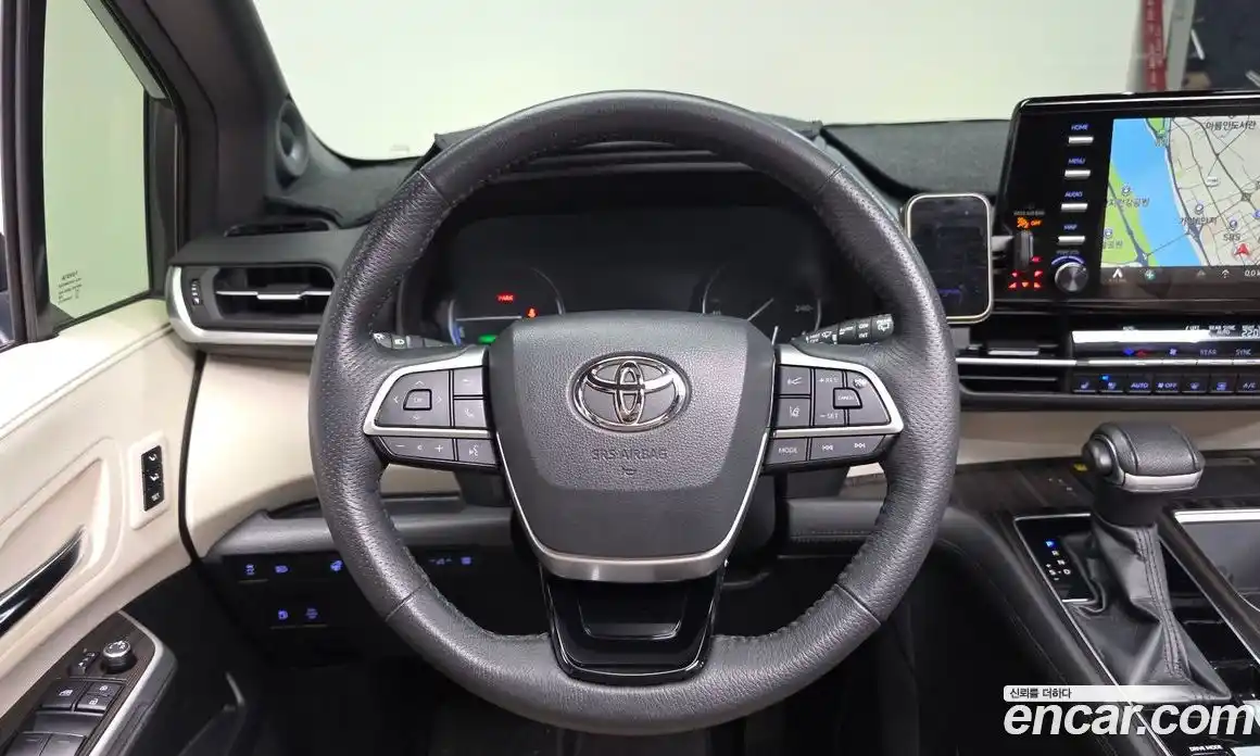 Toyota Sienna 2021 2.5 Автомат в Москве № 170309, фото 14