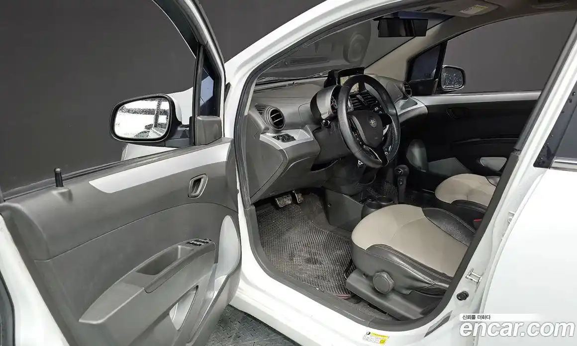 Chevrolet Spark 2012 1.0 Автомат в Москве № 174165, фото 13