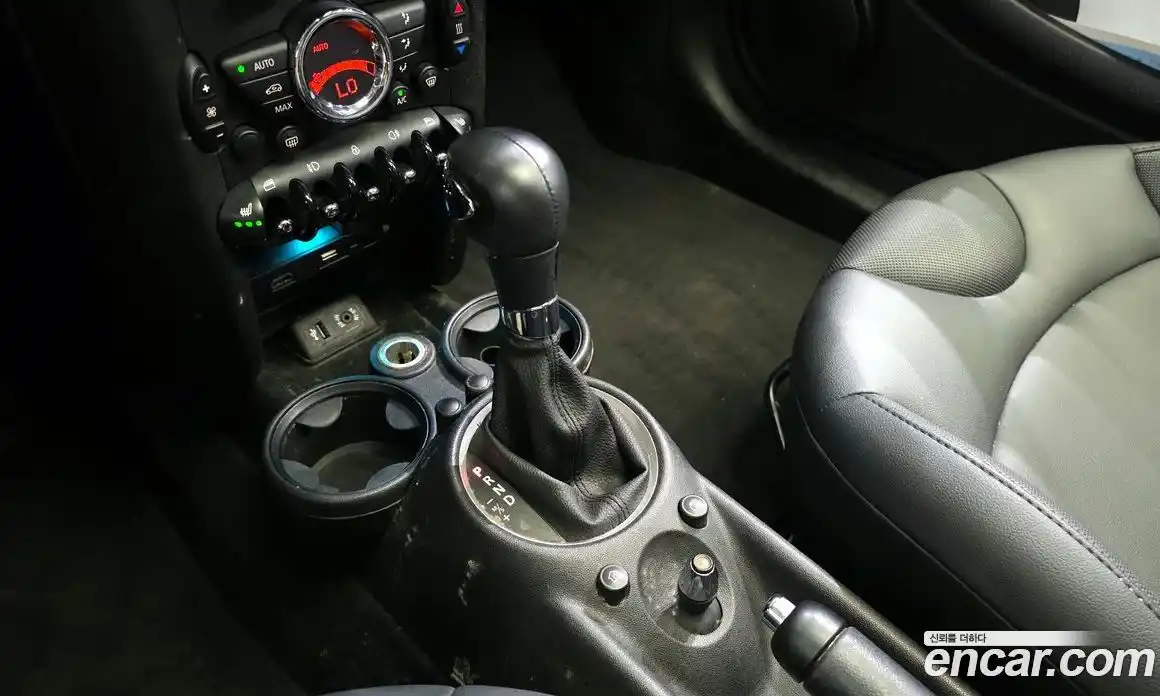 Mini Clubman 2014 1.6 Автомат в Москве № 177190, фото 18