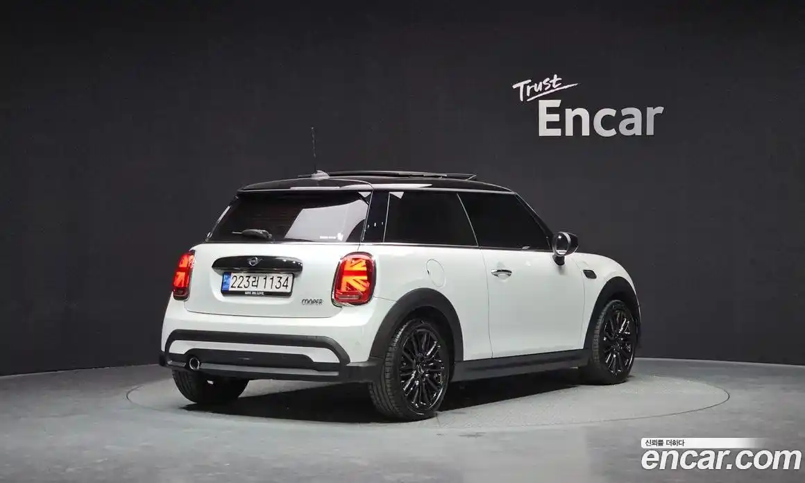 Mini Cooper 2024 1.5 Автомат в Москве № 178075, фото 18