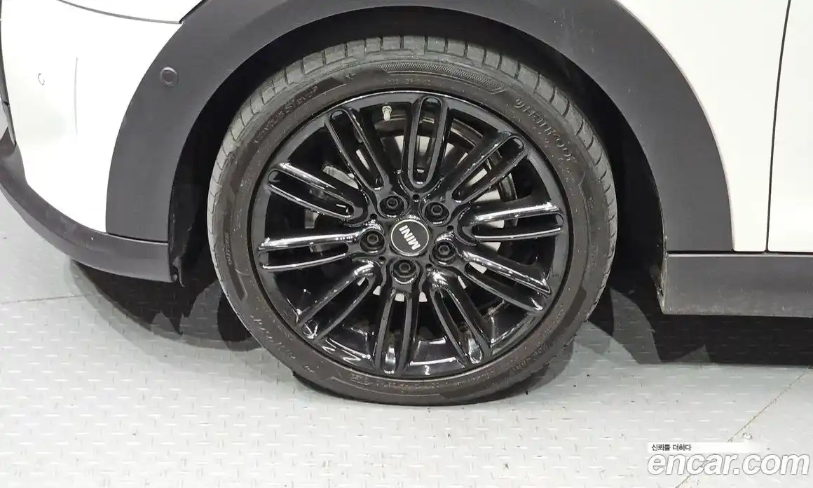 Mini Cooper 2024 1.5 Автомат в Москве № 178075, фото 6