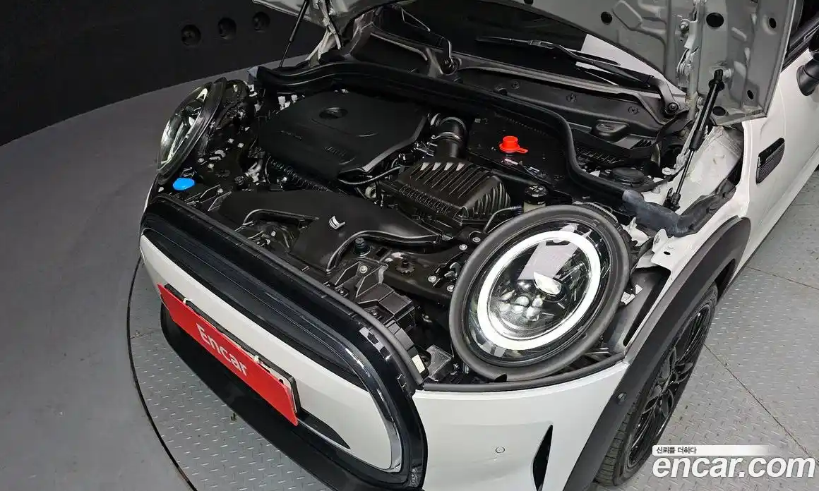 Mini Cooper 2024 1.5 Автомат в Москве № 178075, фото 7