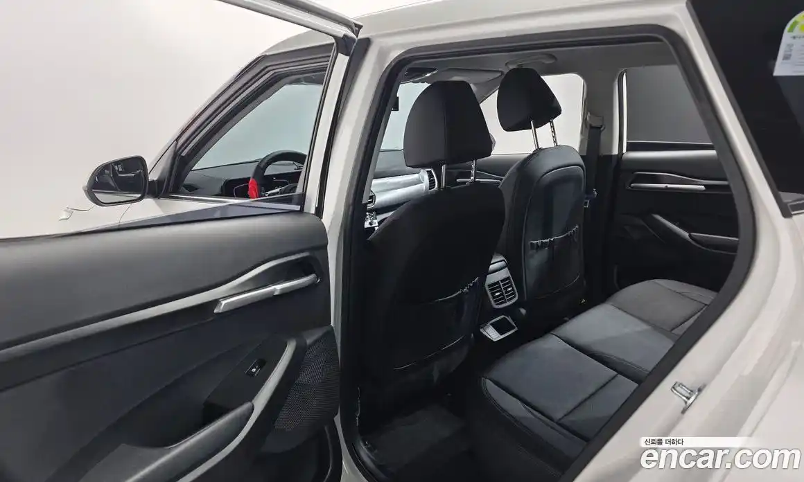 Kia Seltos 2025 1.6 Автомат в Москве № 18182, фото 8