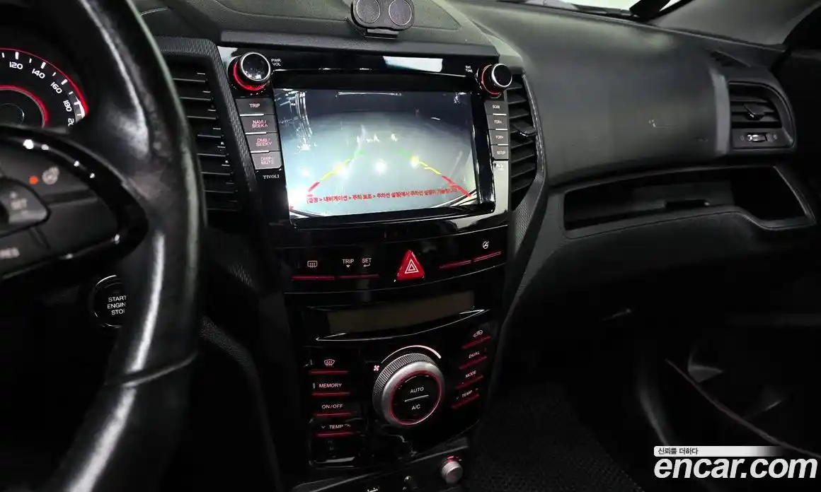 SsangYong TIBOLI 2016 1.6 Автомат в Москве № 181947, фото 3