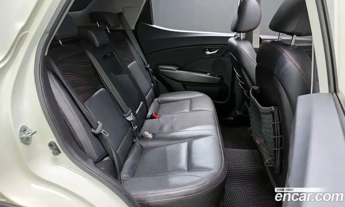 SsangYong TIBOLI 2016 1.6 Автомат в Москве № 181947, фото 4