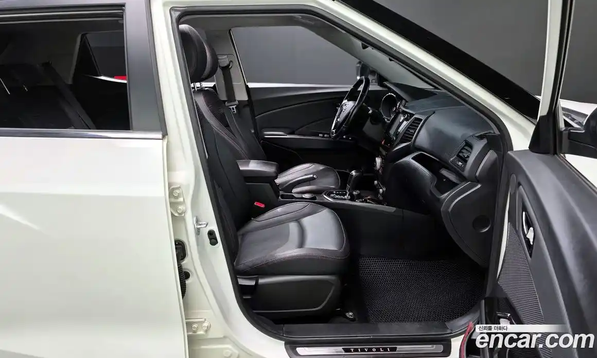 SsangYong TIBOLI 2016 1.6 Автомат в Москве № 181947, фото 7