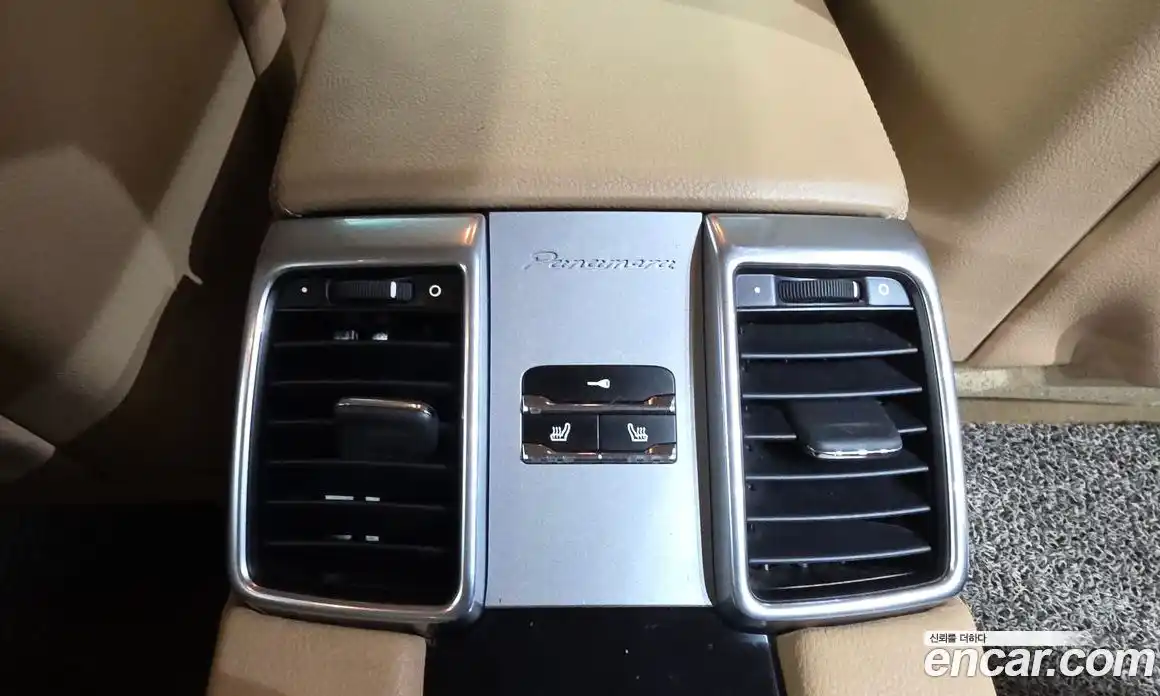 Porsche Panamera 2012 3.6 Автомат в Москве № 183211, фото 20