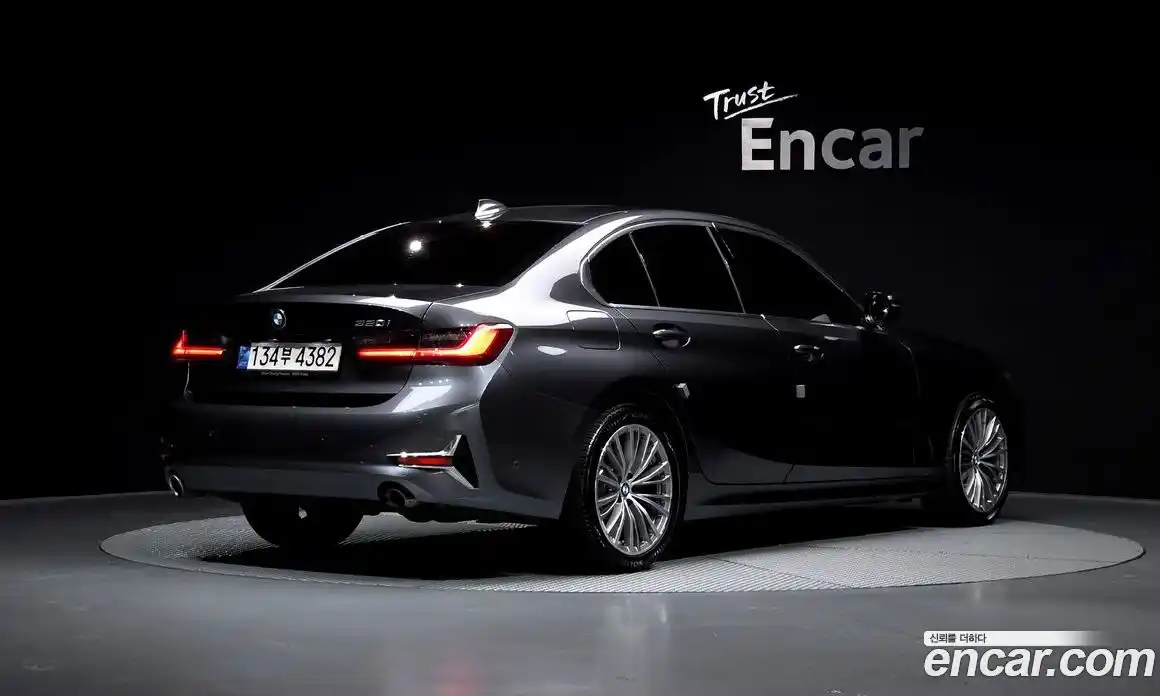 BMW 3-Series 2022 2.0 Автомат в Москве № 192398, фото 11