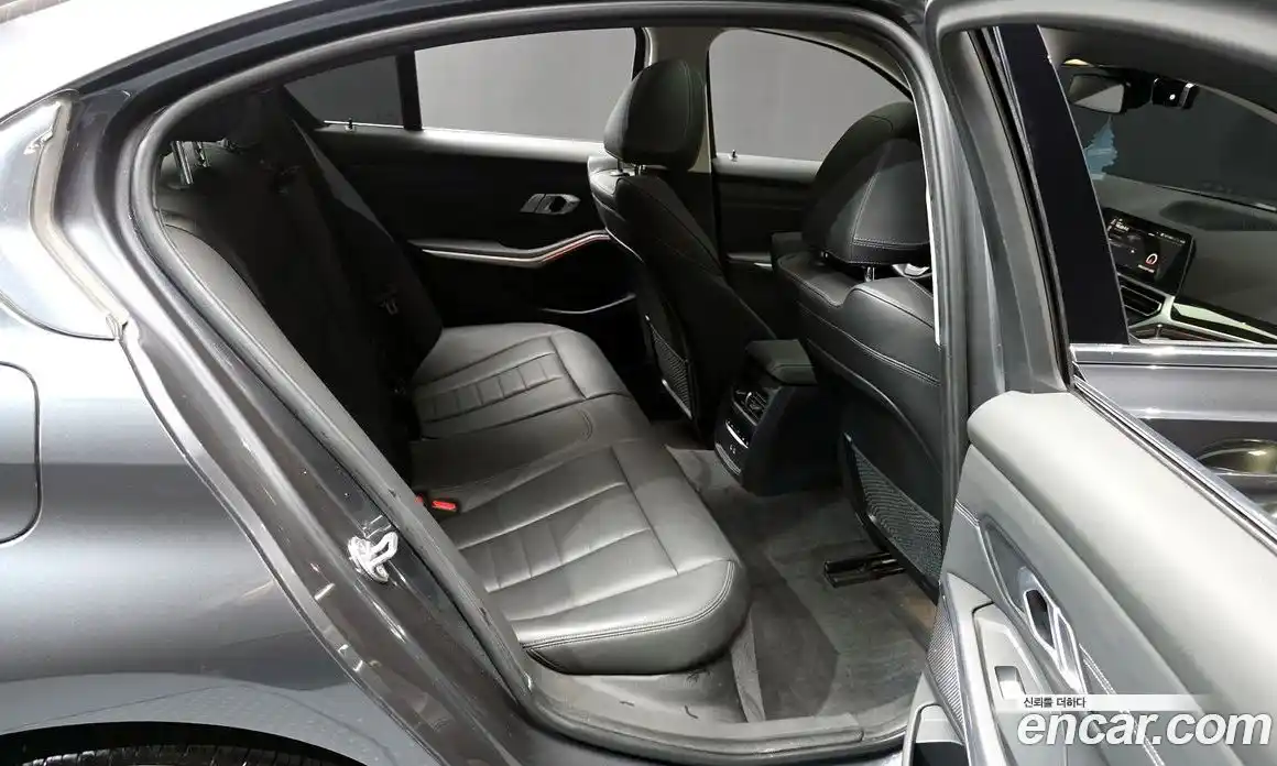 BMW 3-Series 2022 2.0 Автомат в Москве № 192398, фото 12