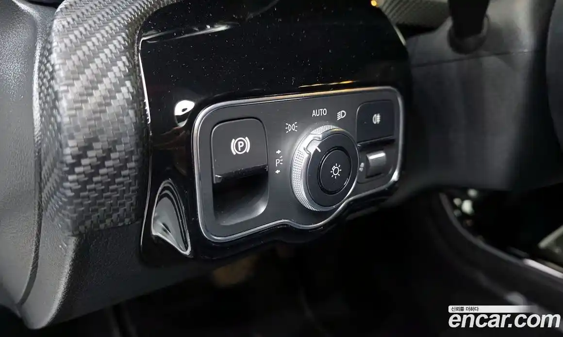 Mercedes-Benz A-Class 2019 2.0 Автомат в Москве № 194473, фото 17