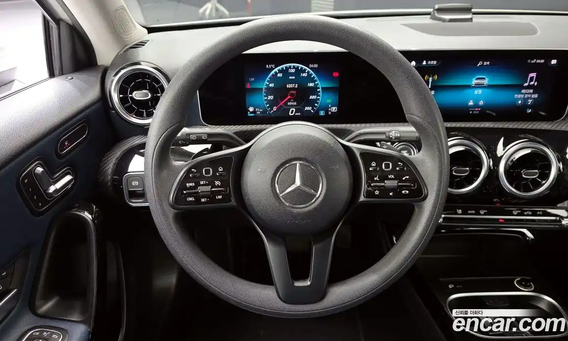 Mercedes-Benz A-Class 2019 2.0 Автомат в Москве № 194473, фото 18