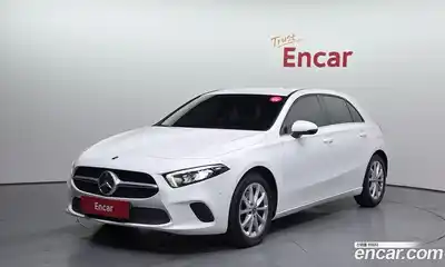 Mercedes-Benz A-Class 2019 2.0 Автомат в Москве № 194473, миниатюра 4