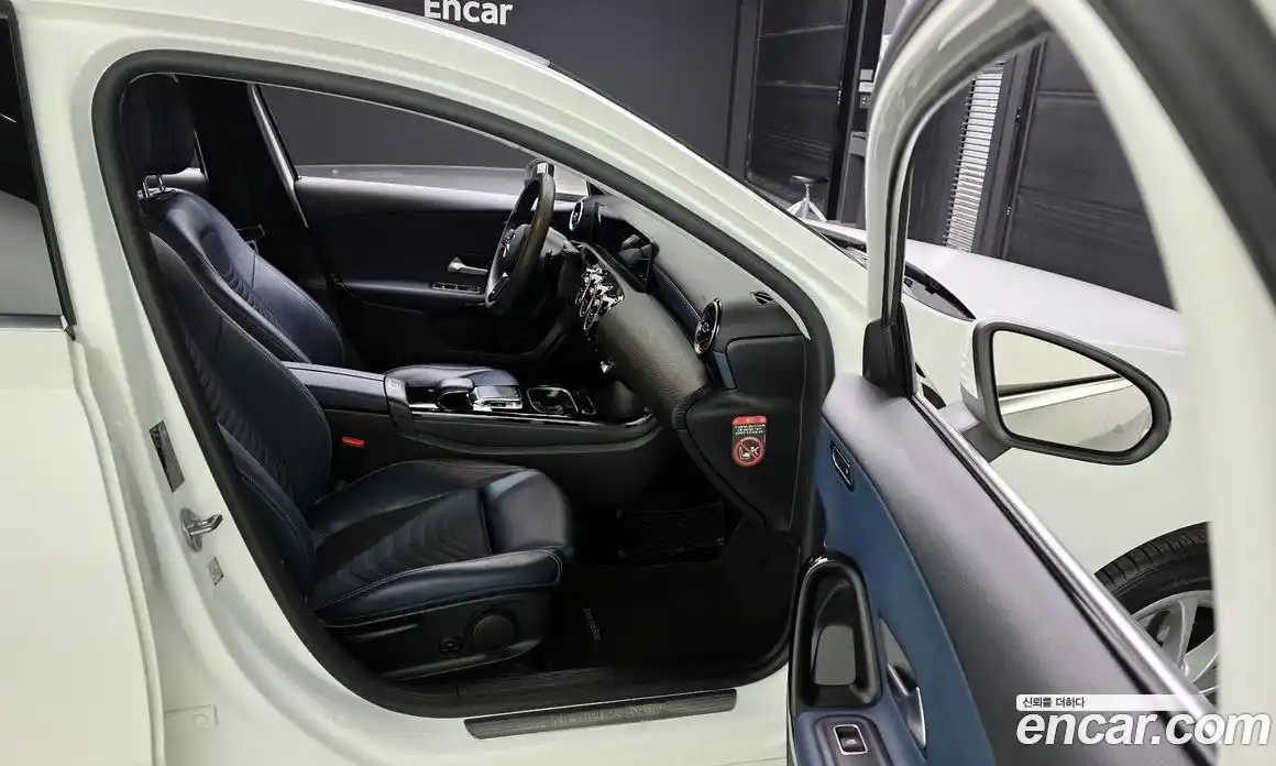 Mercedes-Benz A-Class 2019 2.0 Автомат в Москве № 194473, фото 6