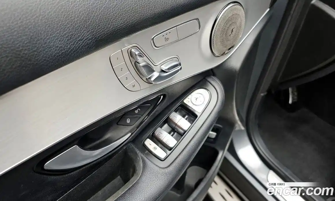 Mercedes-Benz GLC-Class 2018 2.1 Автомат в Москве № 195166, фото 17