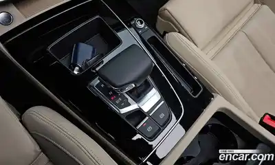 Audi Q5 2024 2.0 Автомат в Москве № 196035, миниатюра 4