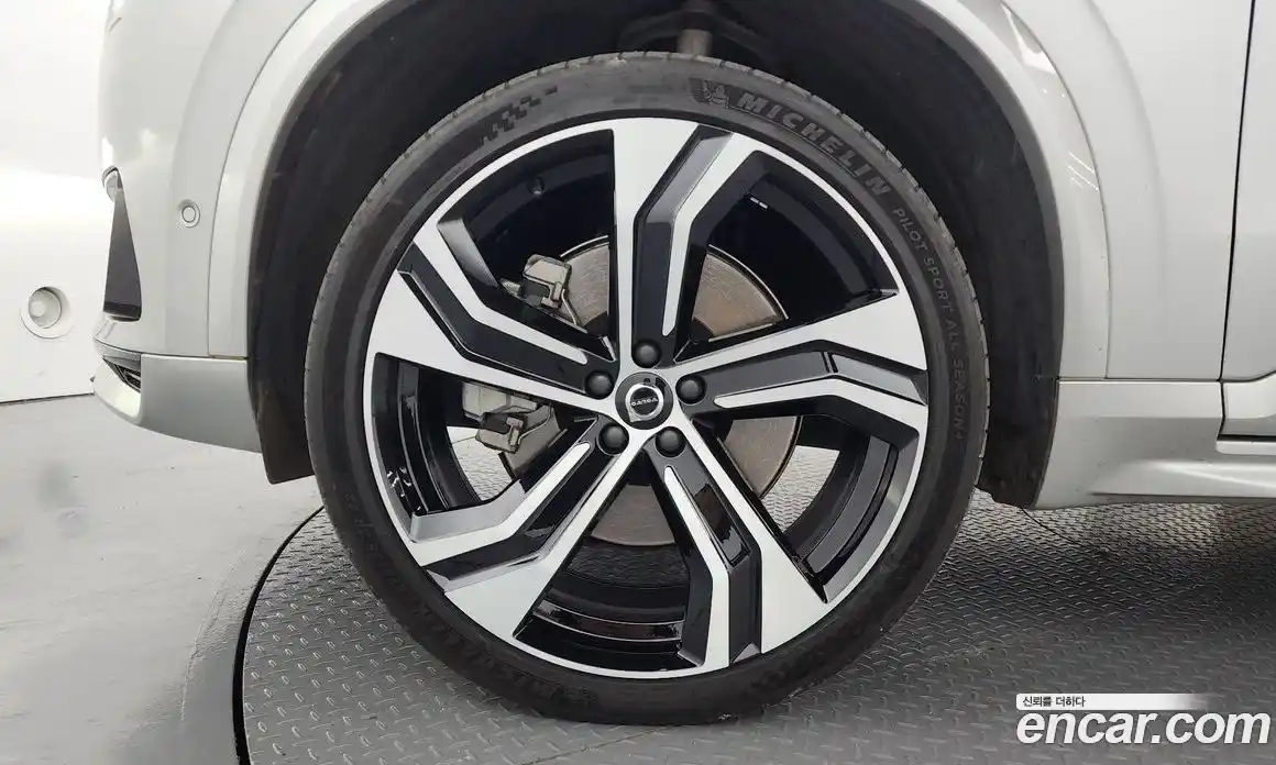 Volvo XC90 2021 2.0 Автомат в Москве № 197009, фото 3