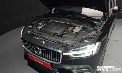 Volvo XC60 2019 2.0 Автомат в Москве № 197087, миниатюра 5