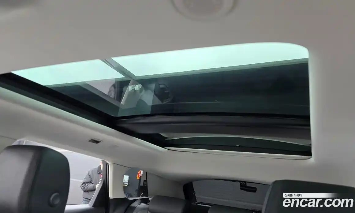 Land Rover Range-Rover Evoque 2025 2.0 Автомат в Москве № 198036, фото 13