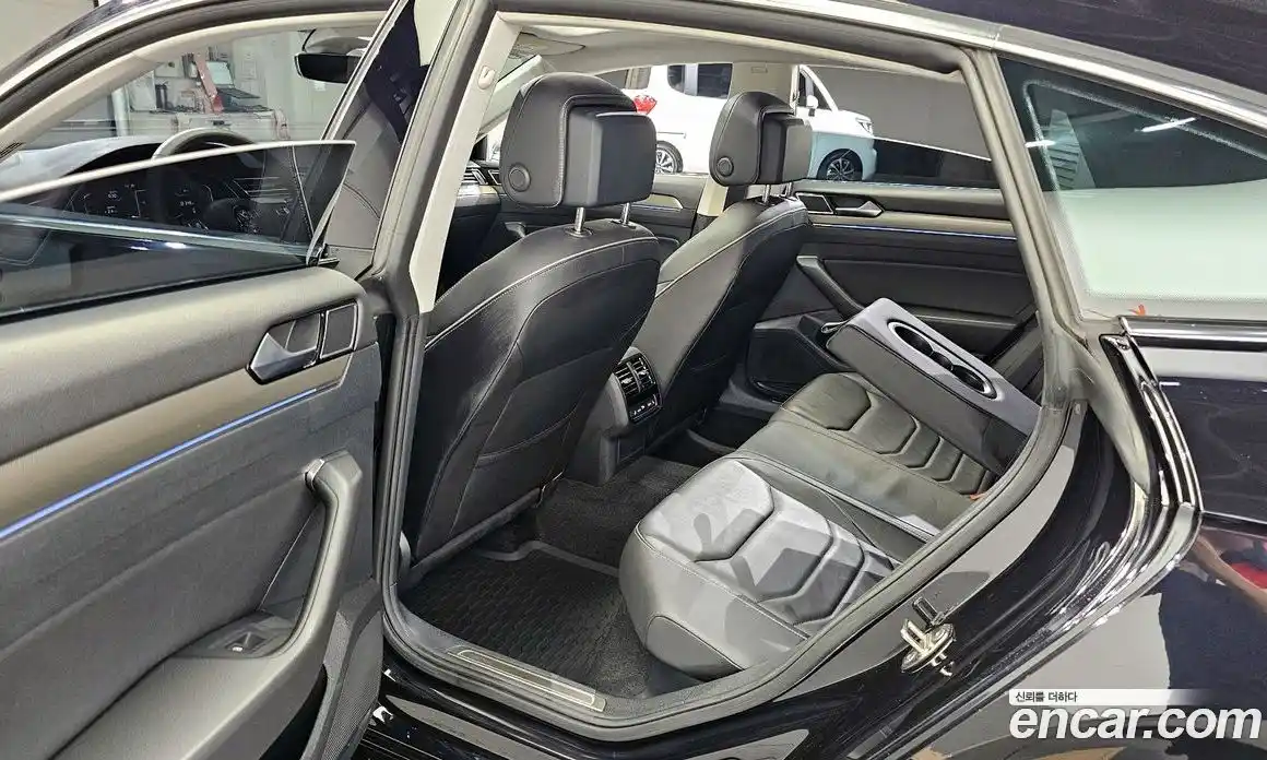 Volkswagen Arteon 2020 2.0 Автомат в Москве № 199141, фото 19