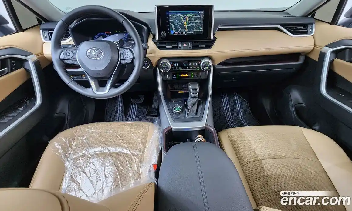 Toyota RAV4 2025 2.5 Автомат в Москве № 199530, фото 18