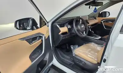 Toyota RAV4 2025 2.5 Автомат в Москве № 199530, миниатюра 7