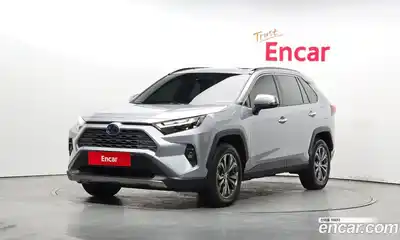 Toyota RAV4 2023 2.5 Автомат в Москве № 199561, миниатюра 4