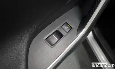 Toyota RAV4 2023 2.5 Автомат в Москве № 199561, миниатюра 10