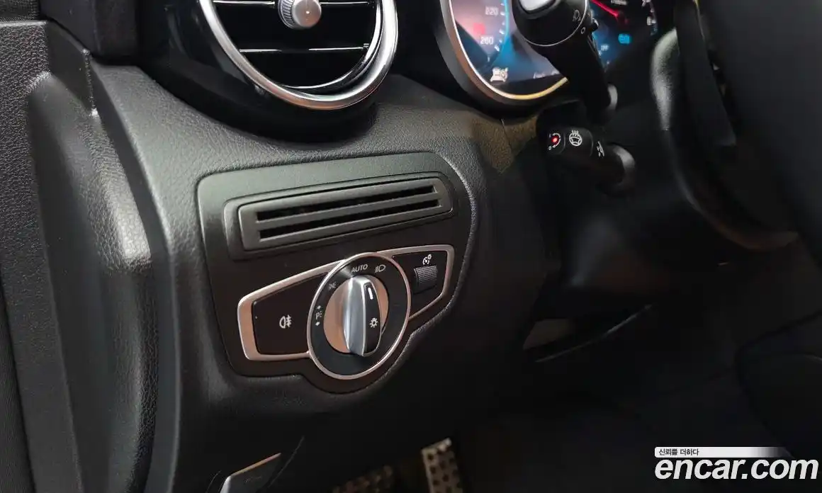 Mercedes-Benz GLC-Class 2022 2.0 Автомат в Москве № 206640, фото 16