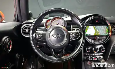 Mini Cooper Convertible 2019 1.5 Автомат в Москве № 206981, миниатюра 6
