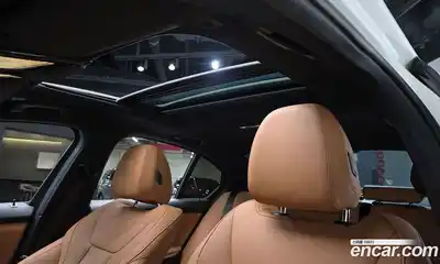 BMW 3-Series 2023 2.0 Автомат в Москве № 210635, миниатюра 2