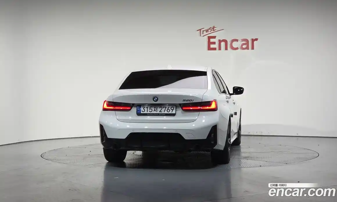 BMW 3-Series 2023 2.0 Автомат в Москве № 210635, фото 3