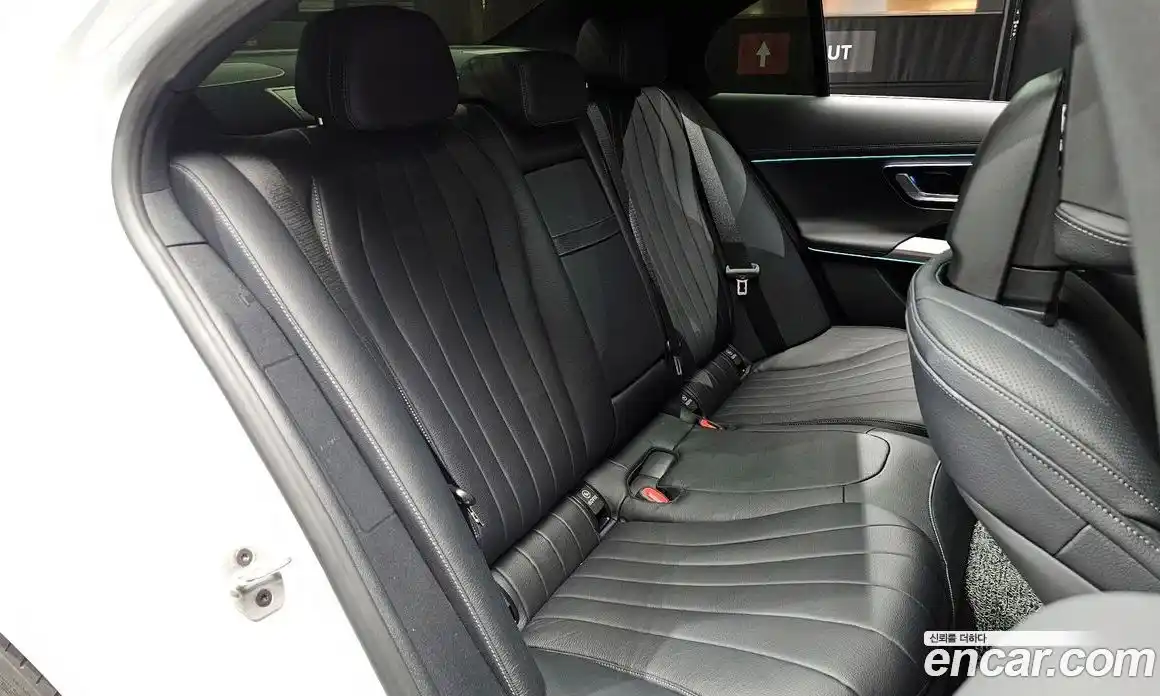 Mercedes-Benz E-Class 2025 2.0 Автомат в Москве № 211904, фото 17