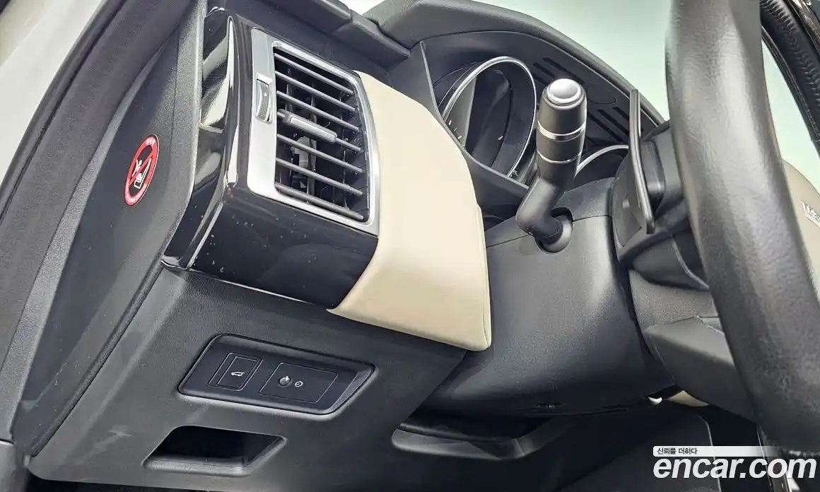 Land Rover Discovery 2019 2.0 Автомат в Москве № 213433, фото 1