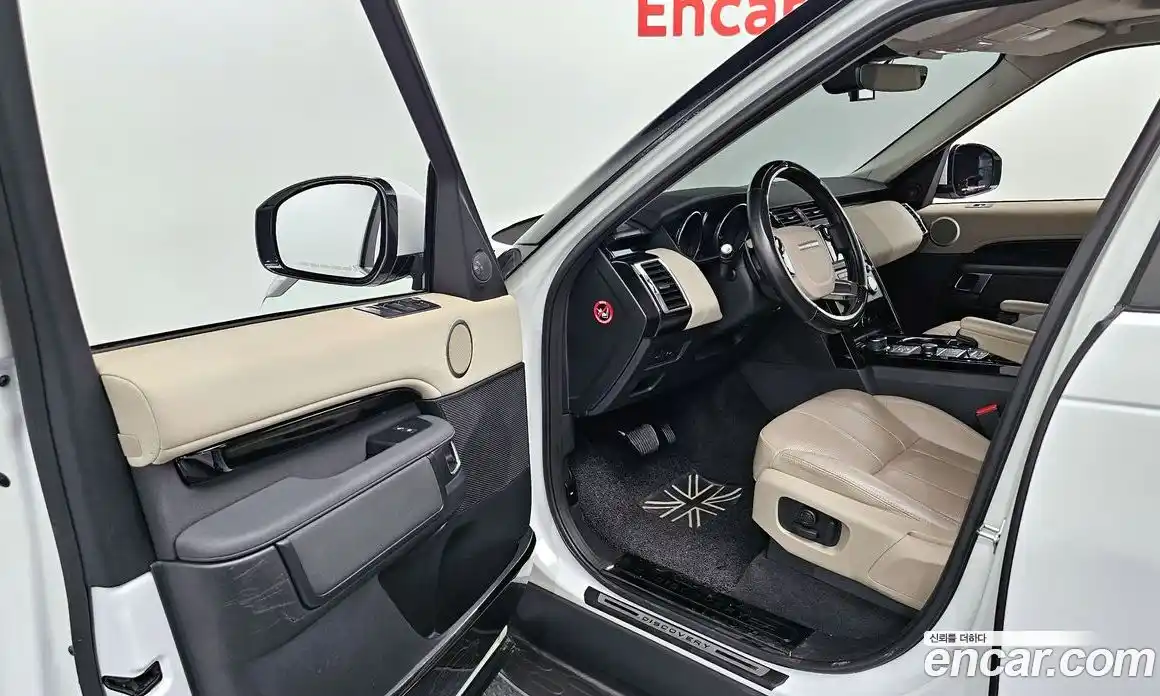 Land Rover Discovery 2019 2.0 Автомат в Москве № 213433, фото 17