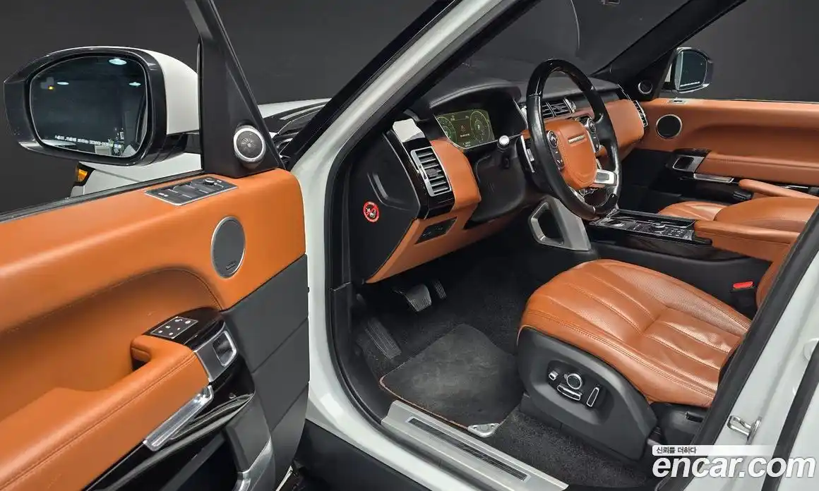 Land Rover Range-Rover 2017 4.4 Автомат в Москве № 213783, фото 1