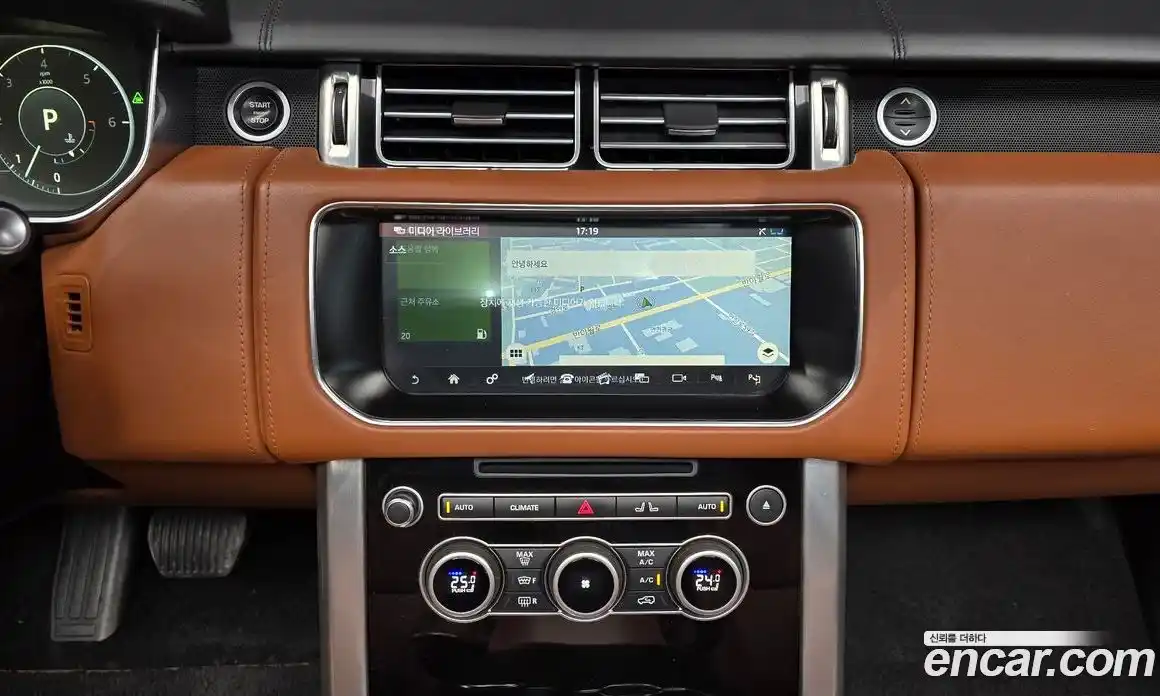 Land Rover Range-Rover 2017 4.4 Автомат в Москве № 213783, фото 12