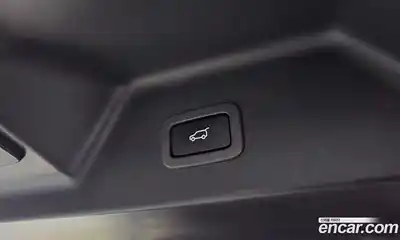 Land Rover Range-Rover 2017 4.4 Автомат в Москве № 213783, миниатюра 5